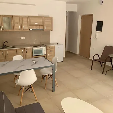 Anesis And Apartment Kamena Vourla